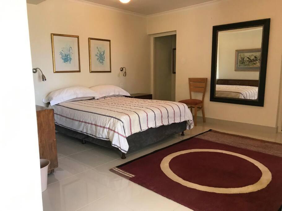 Tolbos Garden - Somerset West *